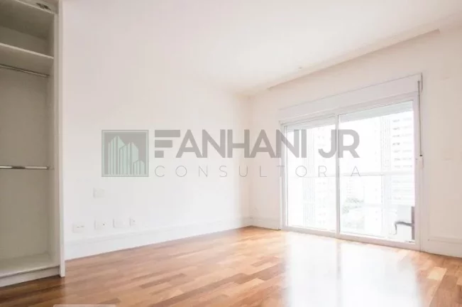 Imagem Imperdível: Apartamento à venda em Moema, São Paulo-SP, com 4 quartos, 2 suítes, 5 banheiros, 4 vagas de garagem e 215m²