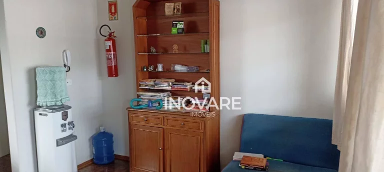 Imagem Casa com 5 dormitórios à venda, 250 m² por R$ 750.000,00 - Setor Central - Itumbiara/GO