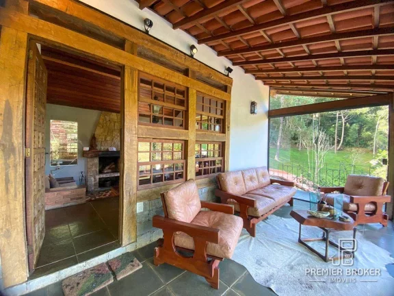 Imagem Casa à venda, 284 m² por R$ 1.700.000,00 - Parque do Imbui - Teresópolis/RJ