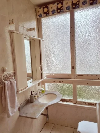 Imagem Imperdível oportunidade: Apartamento de alto padrão em Pitangueiras, Guarujá-SP! 4 quartos, 1 suíte, 2 salas, 3 banheiros, 2 vagas de garagem, 200m² de área. Venda ou locação.