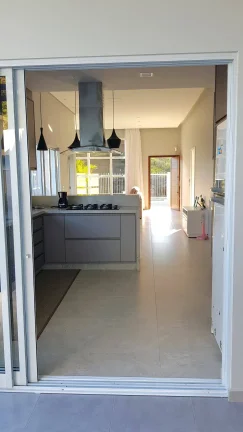 Imagem Casa em condomínio fechado á venda com 3 quartos em Forquilhas