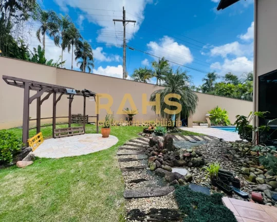 Imagem Casa averbada de alto padrão com privacidade e exclusividade junto à natureza no bairro América a...