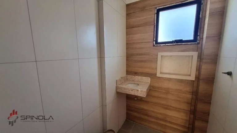 Imagem Apartamento com 2 dormitórios à venda, 42 m² por R$ 529.000,00 - Maracanã - Praia Grande/SP