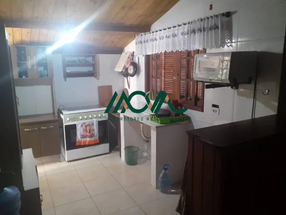 Imagem Alugo Casa Mensal frente para Baia da Babitonga e para Av.Beira Mar 5 em Itapoá