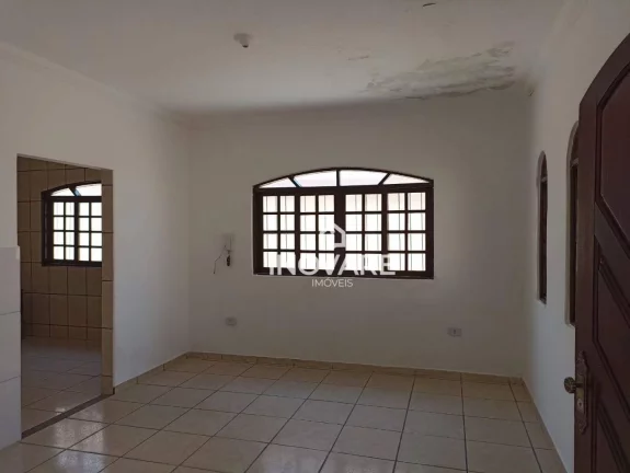 Imagem Casa com 3 dormitórios à venda, 180 m² por R$ 330.000,00 - Jardim Leonora - Itumbiara/GO