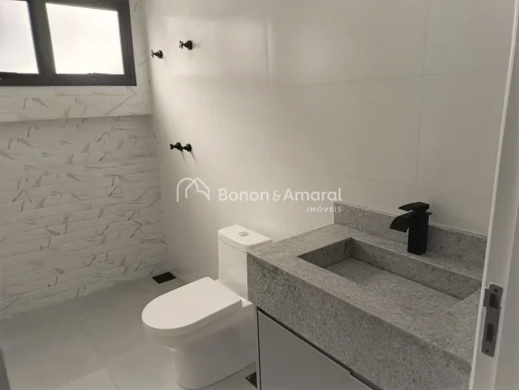Imagem Casa em condomínio à venda, 185m², 3 quartos e 3 suítes, em Valinhos/SP.

Casa térrea em constr...