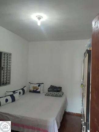 Imagem 5 Casas no terreno e mais um terreno livre nos fundos com acesso a outra rua / Zona sul / Localizado no Jardim Iporã / Região do terminal varginha
