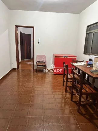 Imagem Casa com 3 dormitórios à venda, 320 m² por R$ 500.000,00 - Setor Central - Itumbiara/GO