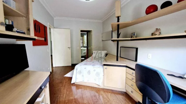 Imagem Casa com 311m² de área útil à venda no Alto da Boa Vista.