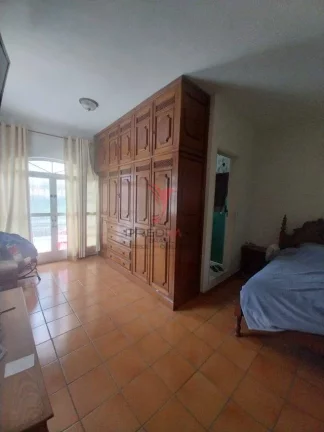 Imagem Sobrado para venda em Aparecida no Bairro Santa Rita