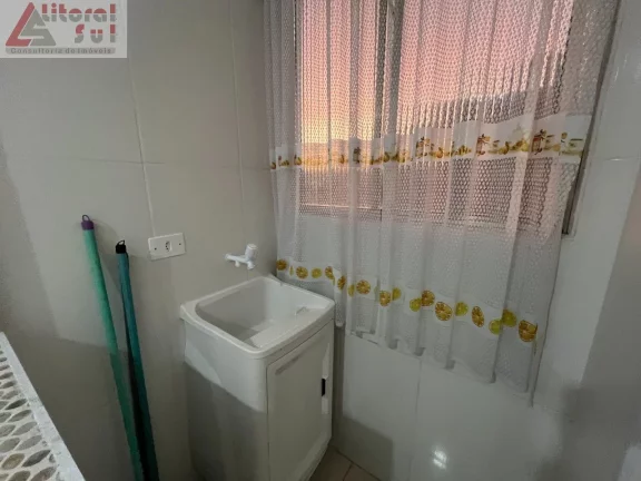Imagem Apartamento à venda na Guilhermina, Praia Grande-SP: 1 quarto, 1 sala, 1 banheiro, 1 vaga de garagem, 47m² de área!