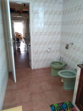 Imagem Imóvel em Piracicaba- Casa de vila em excelente localização, toda de piso frio, com 01 dormitóri...