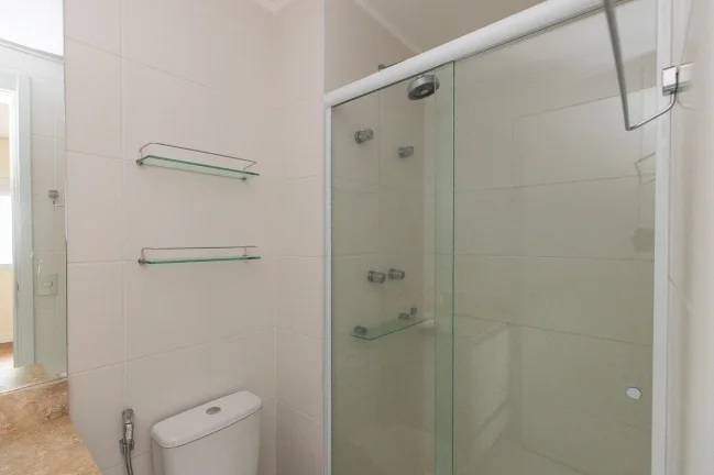 Imagem Apartamento 72M², 2Q, 1 Suíte, 2 Banheiros, 2 Vagas, Academia, Piscina, Churrasqueira, Piscina Aquecida e Coberta, Quadra Squash, Cinema, SPA, Gerador