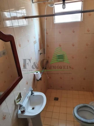 Imagem Casa para Venda em Limeira, Parque Hippolyto, 3 dormitórios, 2 banheiros, 4 vagas