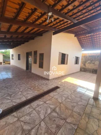 Imagem Casa com 3 dormitórios, 196 m² - venda por R$ 275.000,00 ou aluguel por R$ 1.600,00/mês - Setor Afonso Pena - Itumbiara/GO
