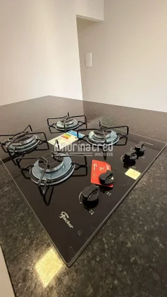 Imagem Casa geminada nova na Zona Norte de Londrina com 3 dormitórios (1 suíte), sala aconchegante, cozinha funcional e excelente localização próxima a comércios