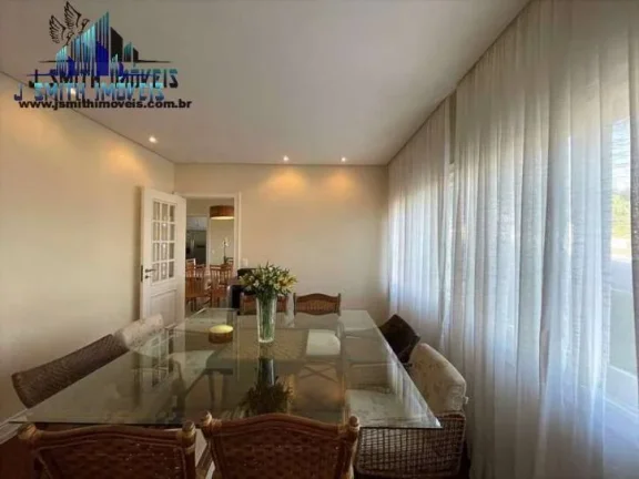 Imagem Linda casa contemporânea, integrada, com ótimo acabamento.
- Pé direito alto, envidraçada, bem a...