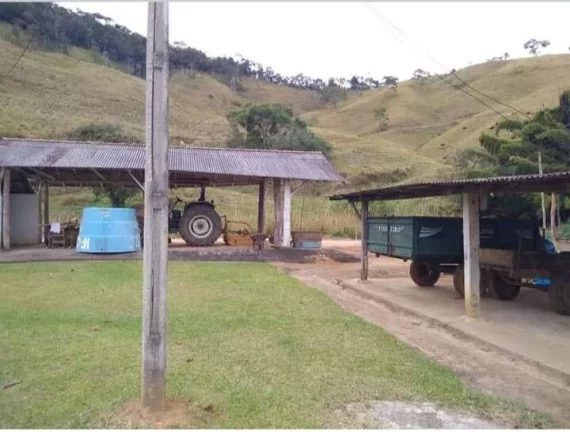 Imagem Fezenda centenária a venda sumidouro.