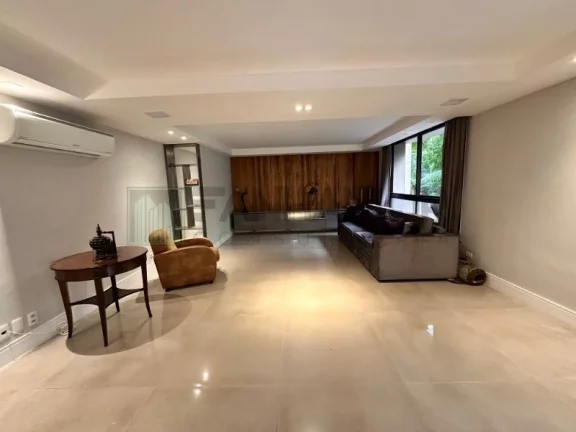 Imagem Imóvel de alto padrão: Apartamento à venda em São Paulo-SP, 5 quartos, 5 suítes, 4 salas, 6 banheiros, 4 vagas, 323m² no Jardim Europa.