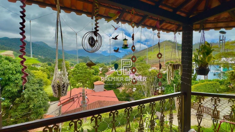 Imagem Casa à venda, 178 m² por R$ 760.000,00 - Vargem Grande - Teresópolis/RJ
