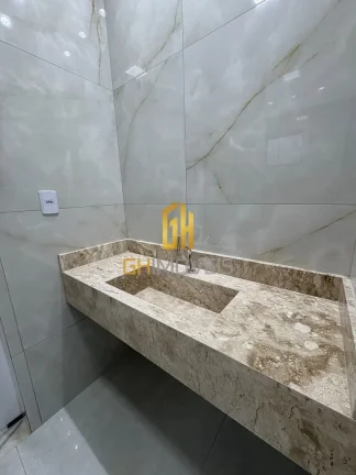 Imagem Casa com 3 quartos no Bairro Cardoso, em terreno com 208m² com 132m² de área construída possui:-...