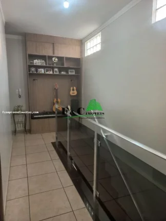 Imagem Casa / Sobrado para Venda em Limeira, Vila Gioto, 3 dormitórios, 1 suíte, 2 banheiros, 2 vagas