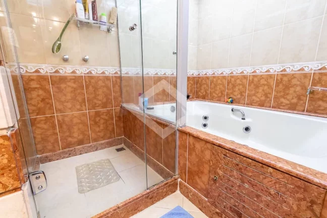Imagem Cobertura Duplex de Alto Padrão com 5 suítes – Vista Lindíssima da Lagoa