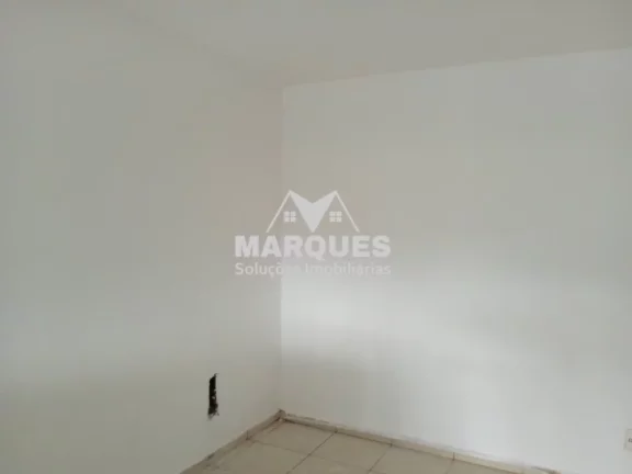 Imagem Imóvel com 4 Casas - Ideal para Investimento ou Moradia
