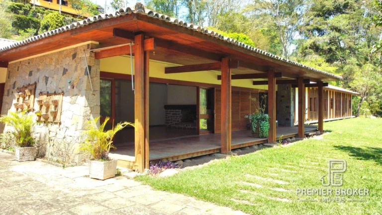 Casa à venda, 950 m² por R$ 2.000.000,00 - Cascata do Imbuí - Teresópolis/RJ