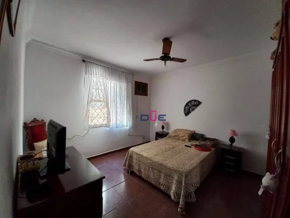 Imagem Apartamento no Gonzaga, com 103m2 de área útil, 3 quartos e doc OK
