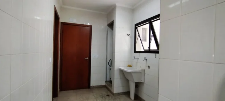Imagem Apartamento 210 M², 4Q, 3 Suítes, 5 Banheiros, 3 Vagas, Varanda Gourmet, Academia, Playground, Quadra, Salão de Festas, Lareira, Suíte com Hidro.