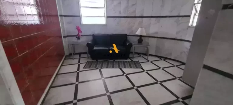 Imagem Meier - Rua Padre Ildelfonso Penalba - Vendo apto de 2 quartos + dependências com 2 vagas - Valor R$450.000,00