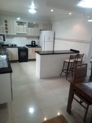 Imagem Sobrado com 3 dormitórios à venda, 180 m² por R$ 695.000,00 - Sítio São José - Suzano/SP
