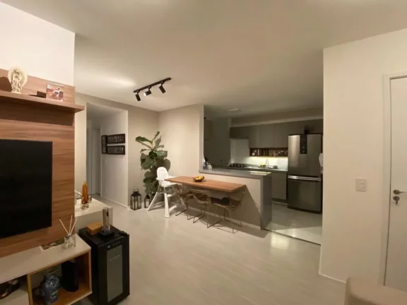 Imagem Belissimo apartamento todo em porcelanato e todo decorado, pronto para morar contendo ampla sala 2 a...