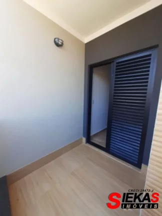 Imagem Impecável residência à venda na Penha de França, São Paulo-SP: 3 quartos, 3 suítes, 1 sala, 4 banheiros, 2 vagas, 121m²!