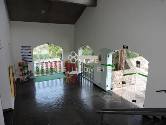 Imagem Lote no Condomínio Forest Hills - Alto e no final da rua