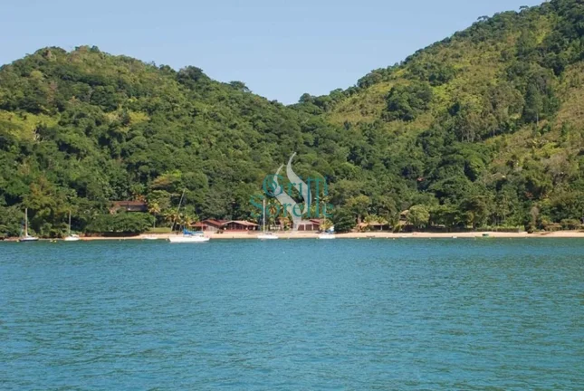 Imagem Casa Mobiliada à venda na Praia do Flamengo - Ubatuba/SP.