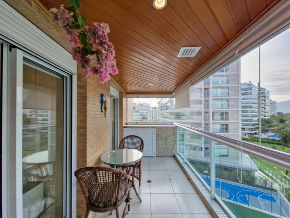 Imagem Apartamento de Luxo à venda em Riviera de São Lourenço Módulo 08: 3 quartos, 3 suítes, 2 salas, 2 vagas, 156,60 m² de área.