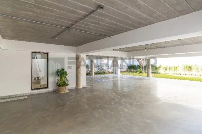 Imagem Imóvel comercial de prestígio no coração do Jardim Paulista: 10 salas, 10 banheiros, 700m² em São Paulo-SP!