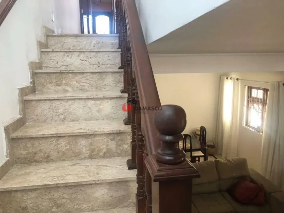 Imagem Sobrado à venda 3 Quartos, 3 Suites, 5 Vagas, 177M², Osvaldo Cruz, São Caetano do Sul - SP