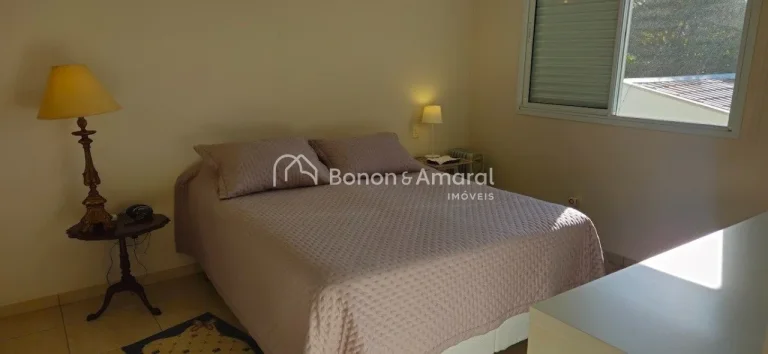 Imagem Linda casa à venda muito bem localizada dentro do condomínio Colinas do Ermitage, a casa conta em ...