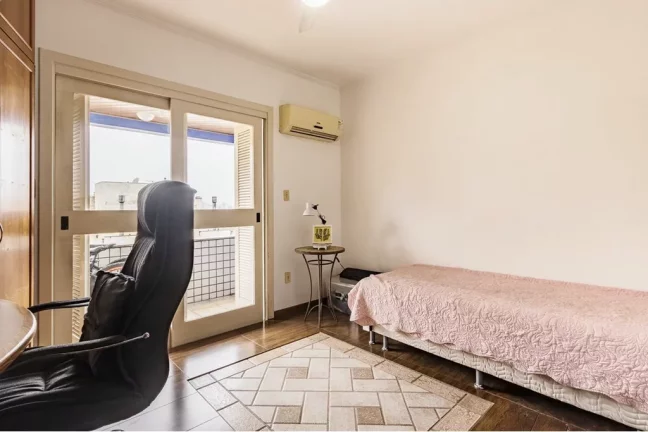 Imagem Apartamento à venda em Porto Alegre, Petrópolis, com 2 quartos, 126m2