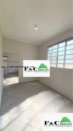 Imagem Casa para Locação em Limeira, Vila Esteves, 2 dormitórios, 1 banheiro, 3 vagas