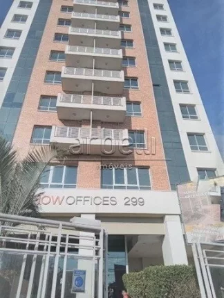 Sala comercial com 35 metros quadrados, 1 banheiro, sacada, piso elevado, 1 vaga de garagem. CondomÃ...