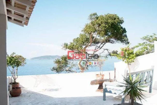Imagem Casa com 5 dormitórios à venda, 420 m² por R$ 3.500.000,00 - Praia Caravelas - Armação dos Búzios/RJ
