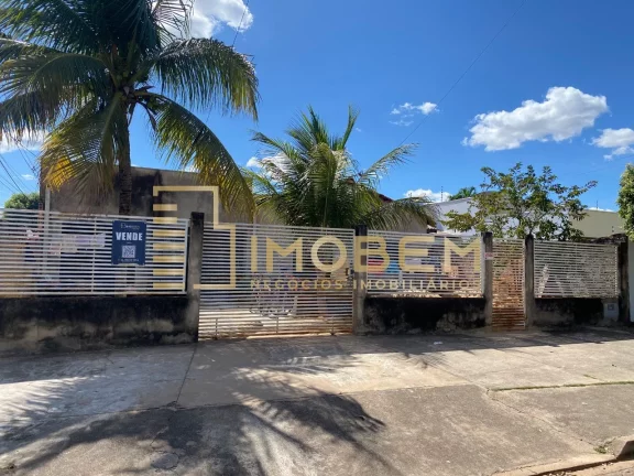 Imperdível: Casa à venda em Sinop-MT, Jardim das Orquídeas - 3 quartos, 1 suíte, 2 salas, 2 vagas de garagem, 90m²!