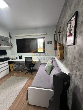 Imagem Casa em Condomínio Fechado!
Excelente casa, 3 dormitórios, sendo 2 suítes, lavabo, sala para dois...