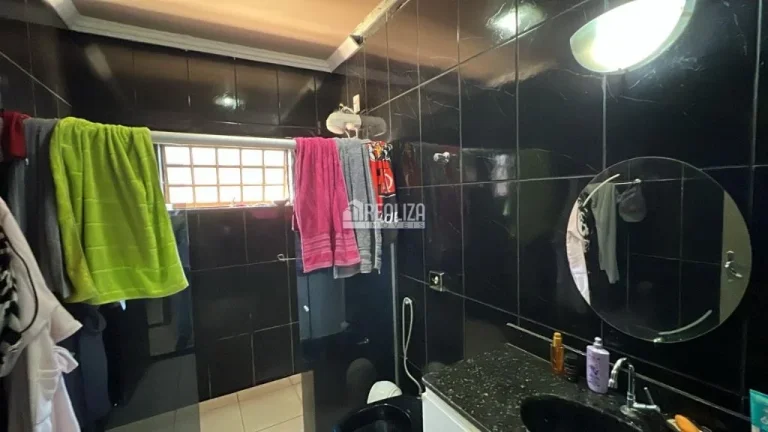 Imagem Casa à venda no bairro de Lourdes - em Uberaba