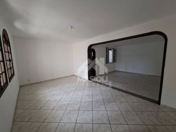 Imagem À VENDA – CASA DUPLEX com 3 quartos / 2 suítes / 2 vagas cobertas com 264 m² em via de grande circulação no Centro de Vila Velha.