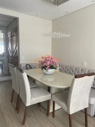 Imagem Apartamento reformado, 3 dormitórios, sendo 1 suíte, sala para 2 ambientes, cozinha com armários,...